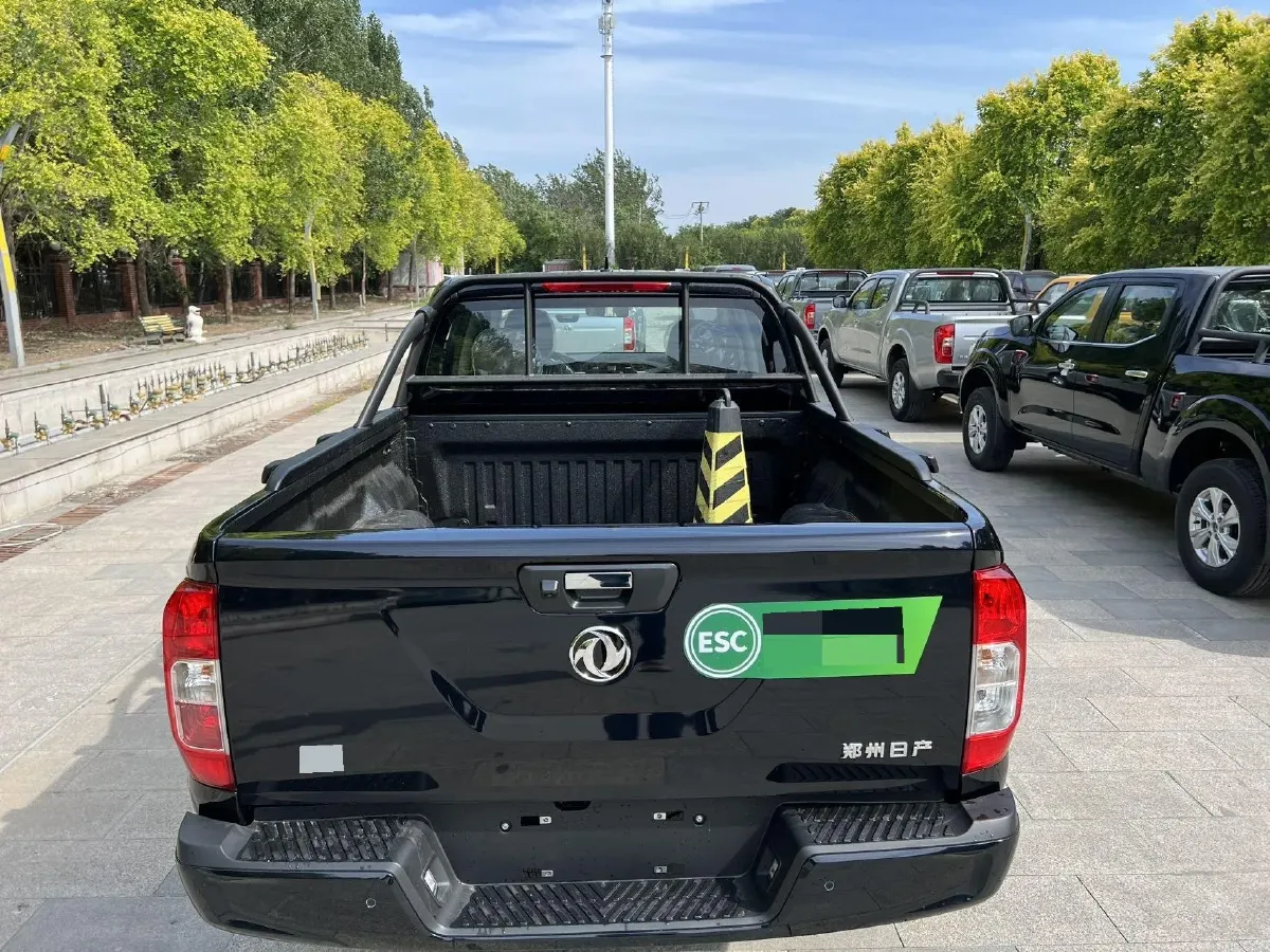 2023 Dongfeng RuiQi 7 2.3T 166HP L4 6MT,autocango,china used car exporter,china ev exporter,chinese used car exporter,chinese used ev exporter