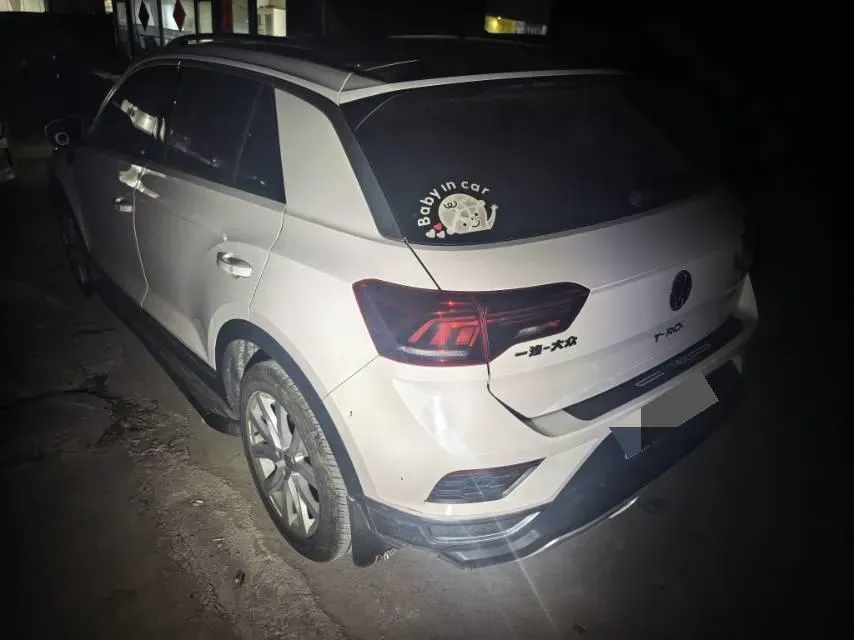 2019 Volkswagen T-Roc 1.4T 131HP L4 7DCT,autocango,china used car exporter,china ev exporter,chinese used car exporter,chinese used ev exporter