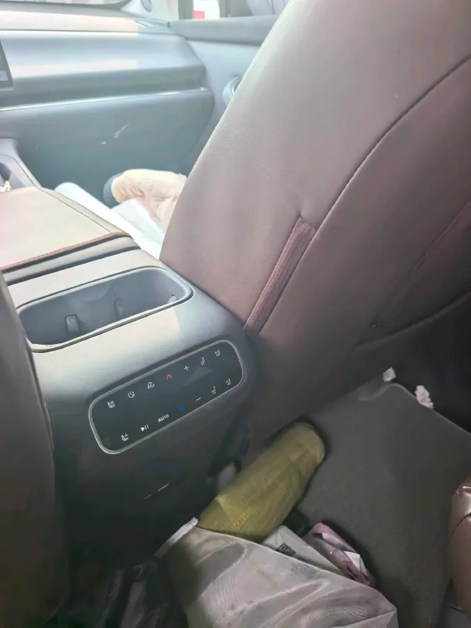 2024 Leapmotor C16 BEV 67.7KWH,autocango,china used car exporter,china ev exporter,chinese used car exporter,chinese used ev exporter