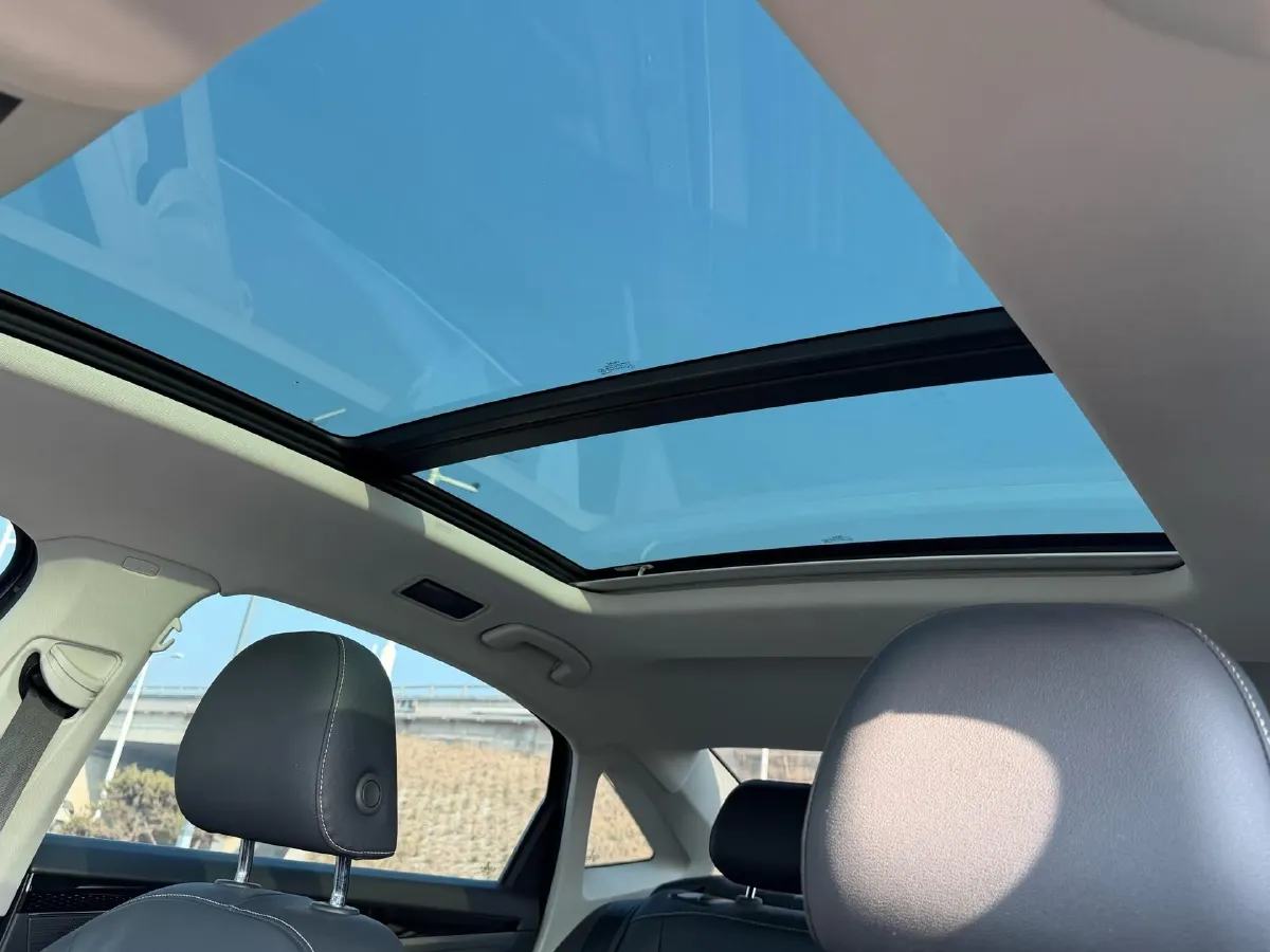 2023 Volkswagen Passat 2.0T 186HP L4 7DCT,autocango,china used car exporter,china ev exporter,chinese used car exporter,chinese used ev exporter