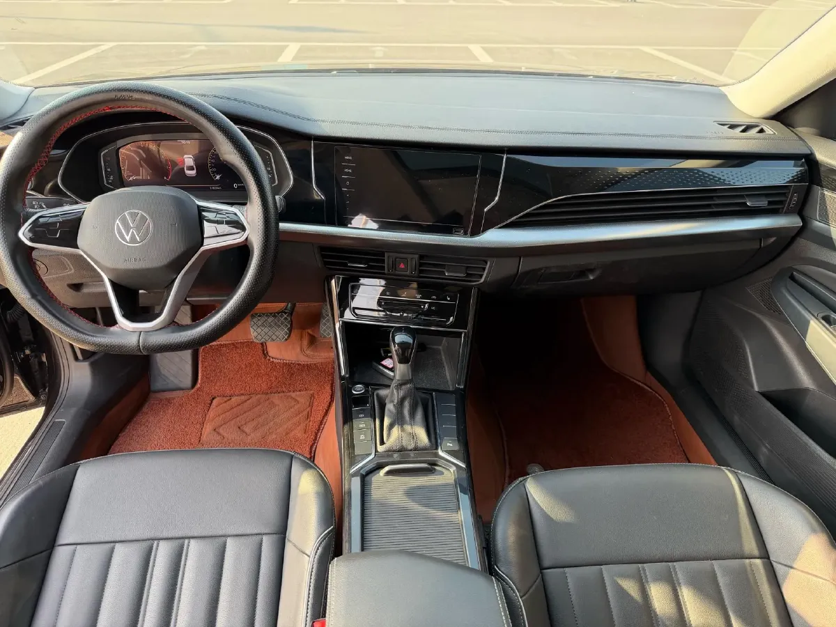 2023 Volkswagen Passat 2.0T 186HP L4 7DCT,autocango,china used car exporter,china ev exporter,chinese used car exporter,chinese used ev exporter