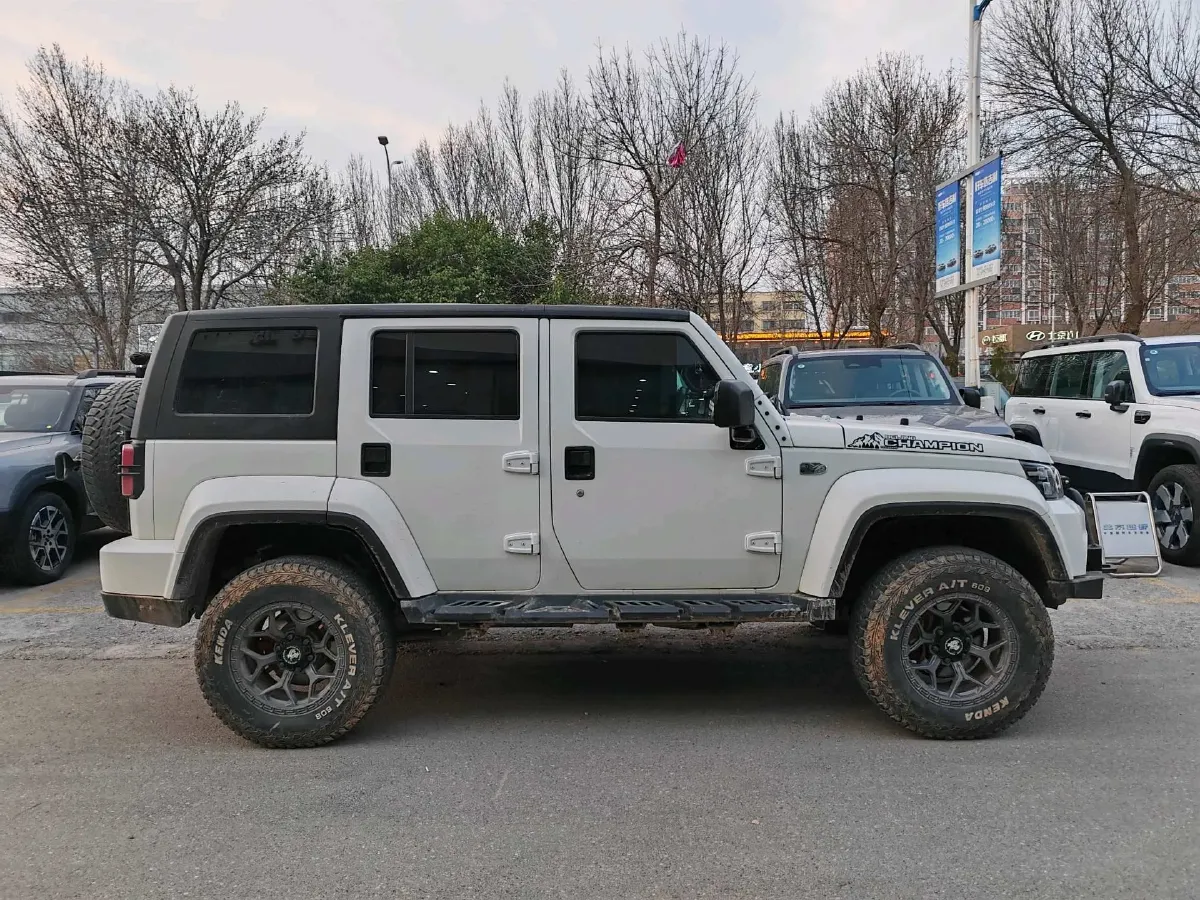 2023 Beijing BJ40 2.0T 163HP L4 8AT,autocango,china used car exporter,china ev exporter,chinese used car exporter,chinese used ev exporter