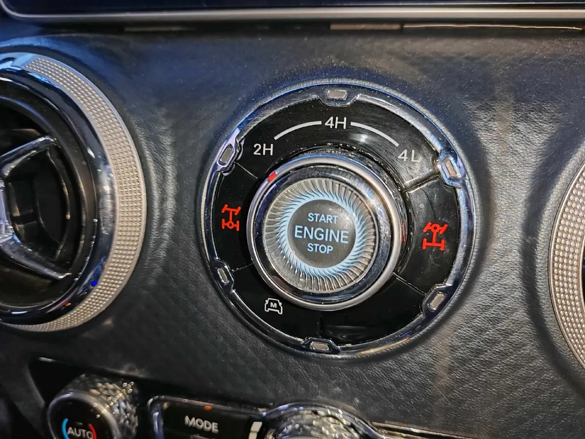 2023 Beijing BJ40 2.0T 163HP L4 8AT,autocango,china used car exporter,china ev exporter,chinese used car exporter,chinese used ev exporter