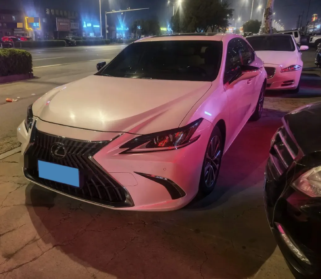 2020 Lexus ES 2.0L 173HP L4 CVT,autocango,china used car exporter,china ev exporter,chinese used car exporter,chinese used ev exporter