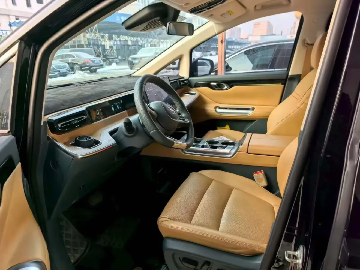 2024 GAC Trumpchi E8 2.0L 140HP L4 2DHT PHEV 25.57KWH,autocango,china used car exporter,china ev exporter,chinese used car exporter,chinese used ev exporter