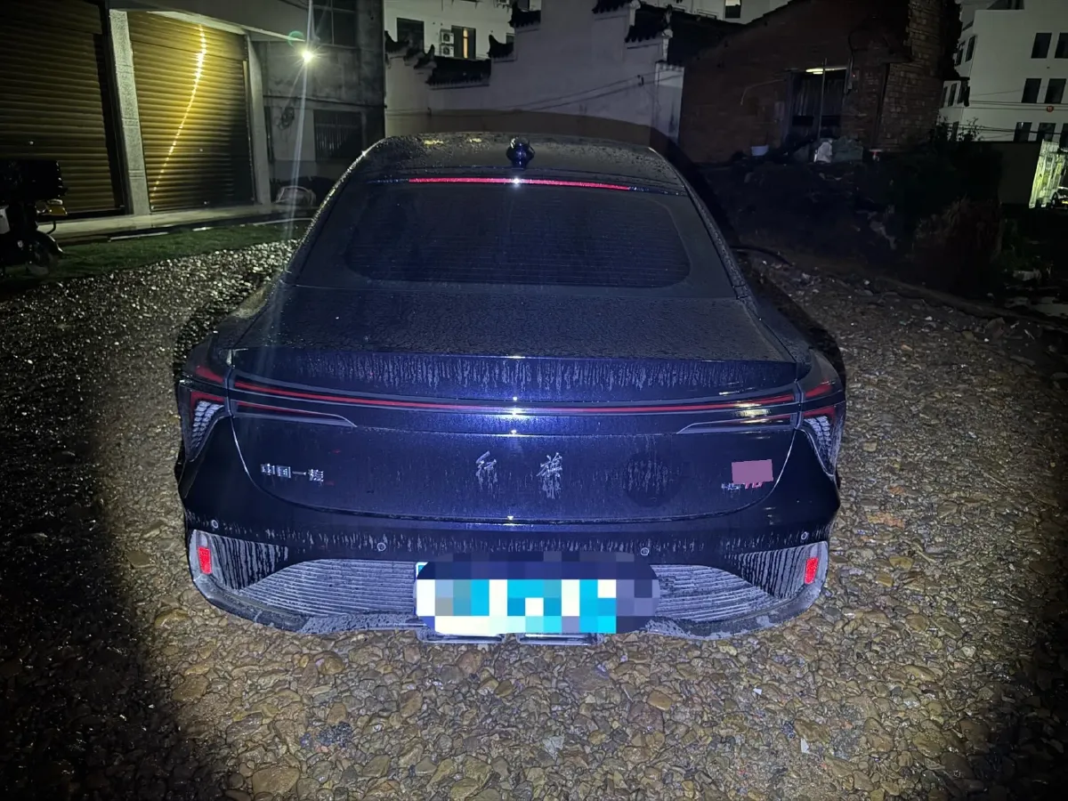 2025 HongQi H6 2.0T 252HP L4 8AT,autocango,china used car exporter,china ev exporter,chinese used car exporter,chinese used ev exporter