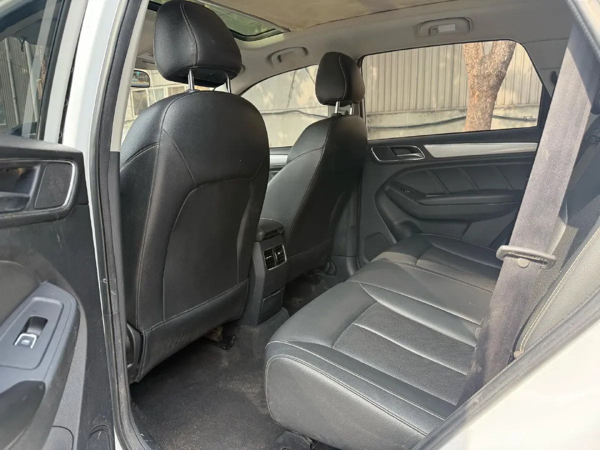 2020 Roewe RX5 1.5T 169HP L4 7DCT,autocango,china used car exporter,china ev exporter,chinese used car exporter,chinese used ev exporter