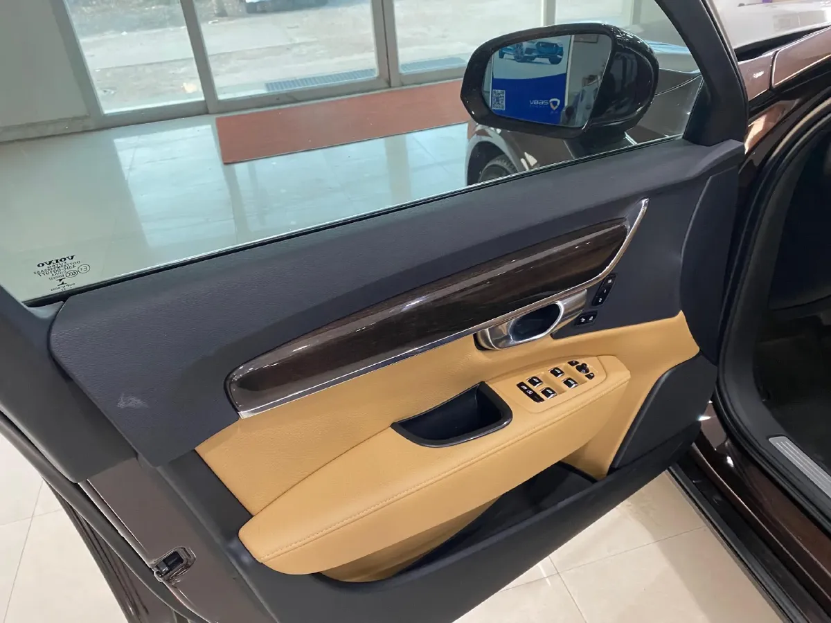 2017 Volvo S90 2.0T 254HP L4 8AT,autocango,china used car exporter,china ev exporter,chinese used car exporter,chinese used ev exporter