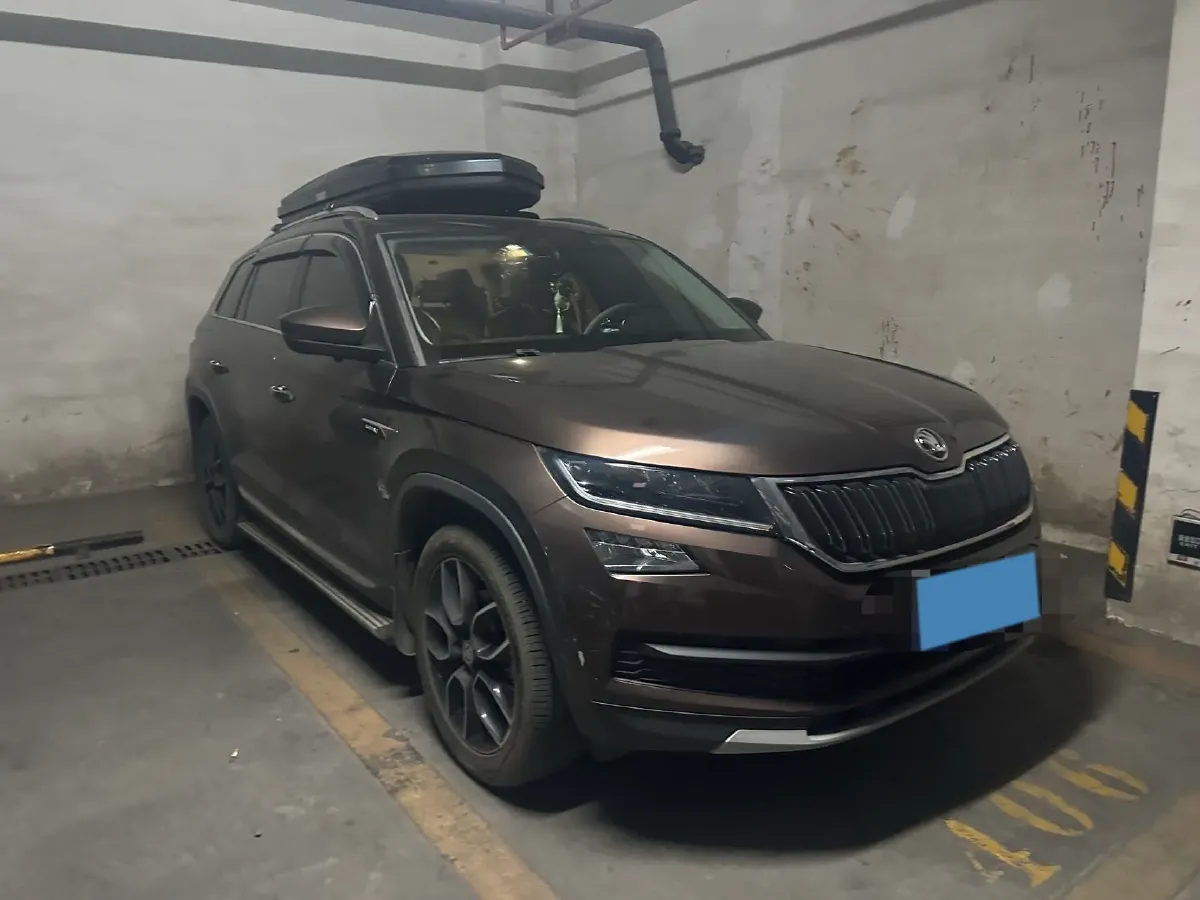 2018 Skoda Kodiak 2.0T 220HP L4 7DCT,autocango,china used car exporter,china ev exporter,chinese used car exporter,chinese used ev exporter