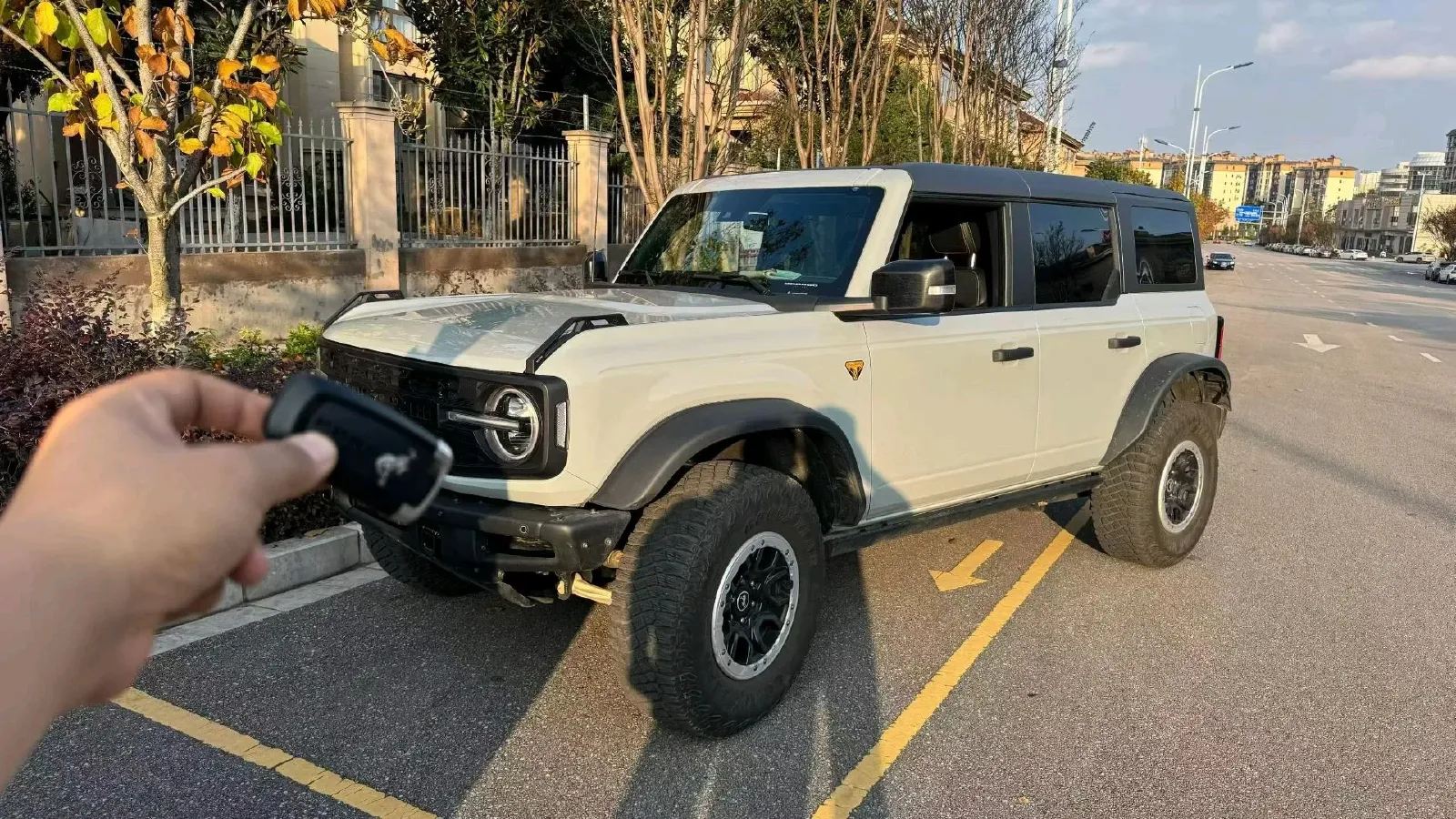 2024 Ford Bronco 2.3T 275HP L4 10AT,autocango,china used car exporter,china ev exporter,chinese used car exporter,chinese used ev exporter