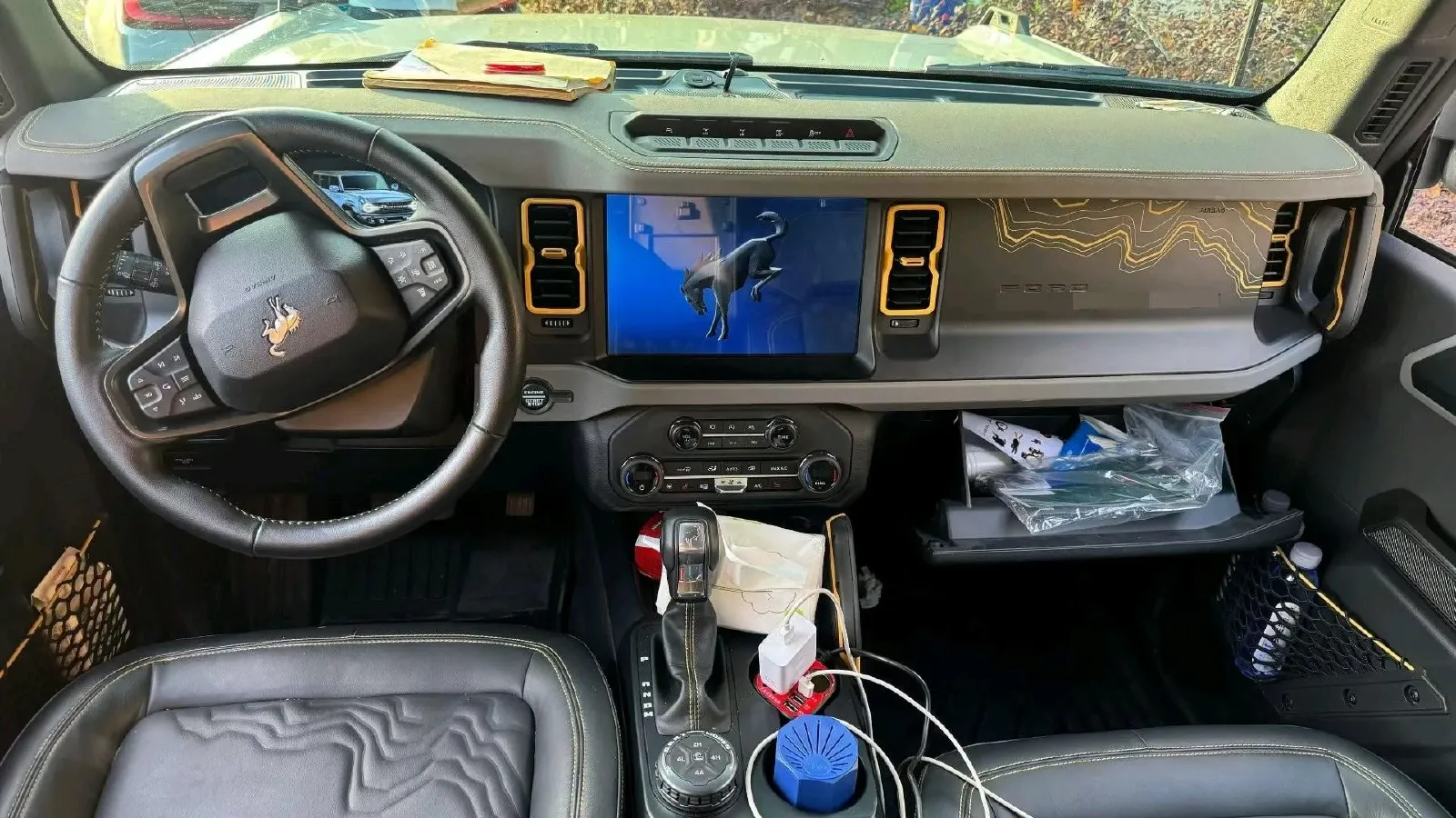 2024 Ford Bronco 2.3T 275HP L4 10AT,autocango,china used car exporter,china ev exporter,chinese used car exporter,chinese used ev exporter