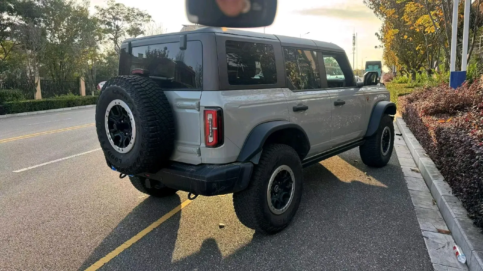 2024 Ford Bronco 2.3T 275HP L4 10AT,autocango,china used car exporter,china ev exporter,chinese used car exporter,chinese used ev exporter