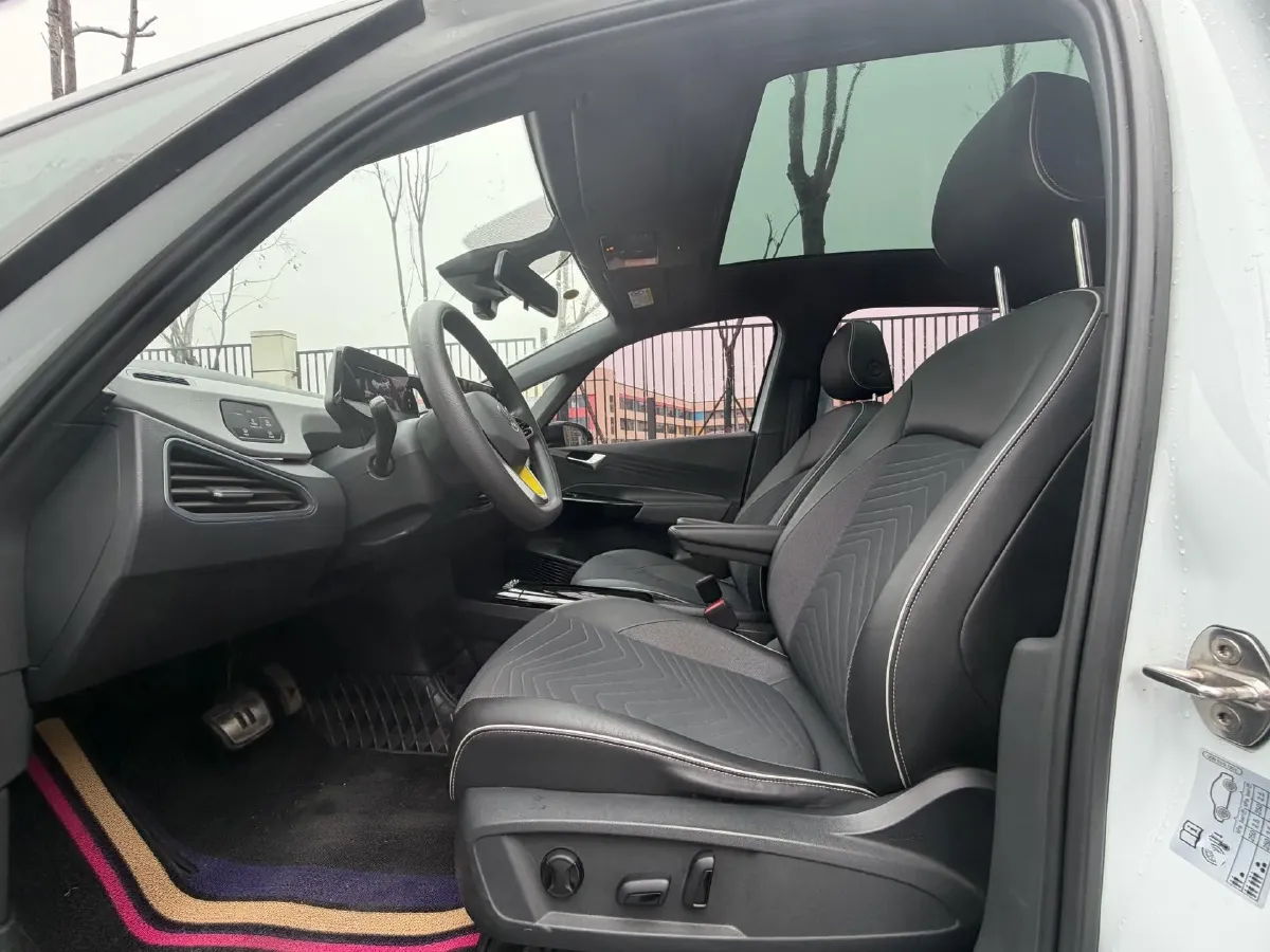 2023 Volkswagen ID.3 BEV 52.8KWH,autocango,china used car exporter,china ev exporter,chinese used car exporter,chinese used ev exporter