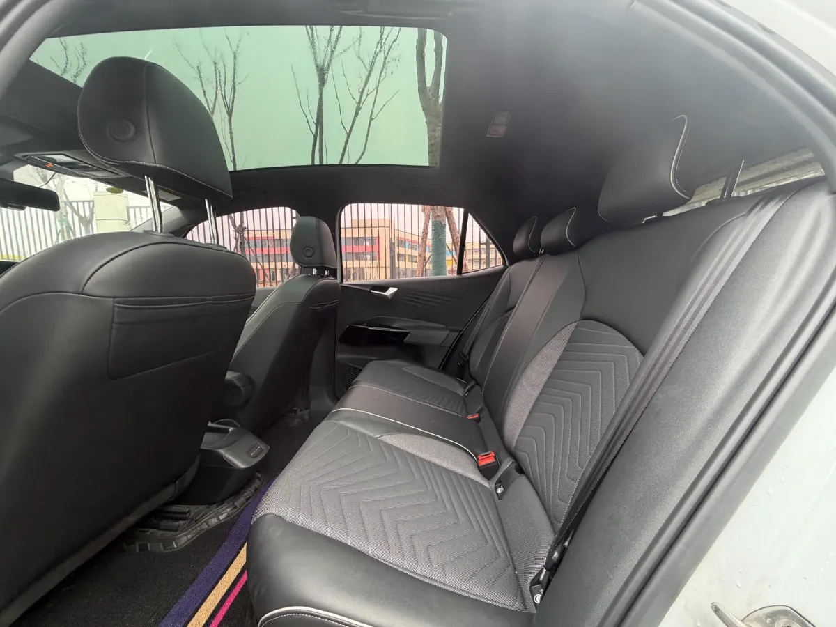 2023 Volkswagen ID.3 BEV 52.8KWH,autocango,china used car exporter,china ev exporter,chinese used car exporter,chinese used ev exporter