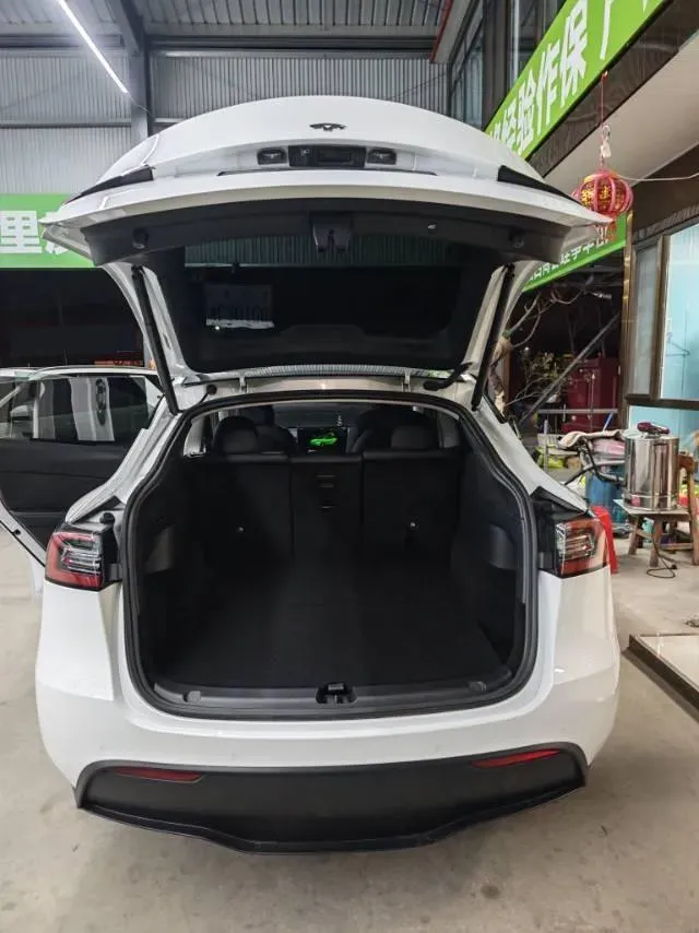 2022 Tesla Model Y BEV 60KWH,autocango,china used car exporter,china ev exporter,chinese used car exporter,chinese used ev exporter