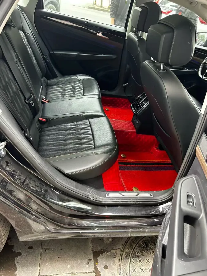 2019 Volvo V40 1.5T 152HP L4 6AT,autocango,china used car exporter,china ev exporter,chinese used car exporter,chinese used ev exporter