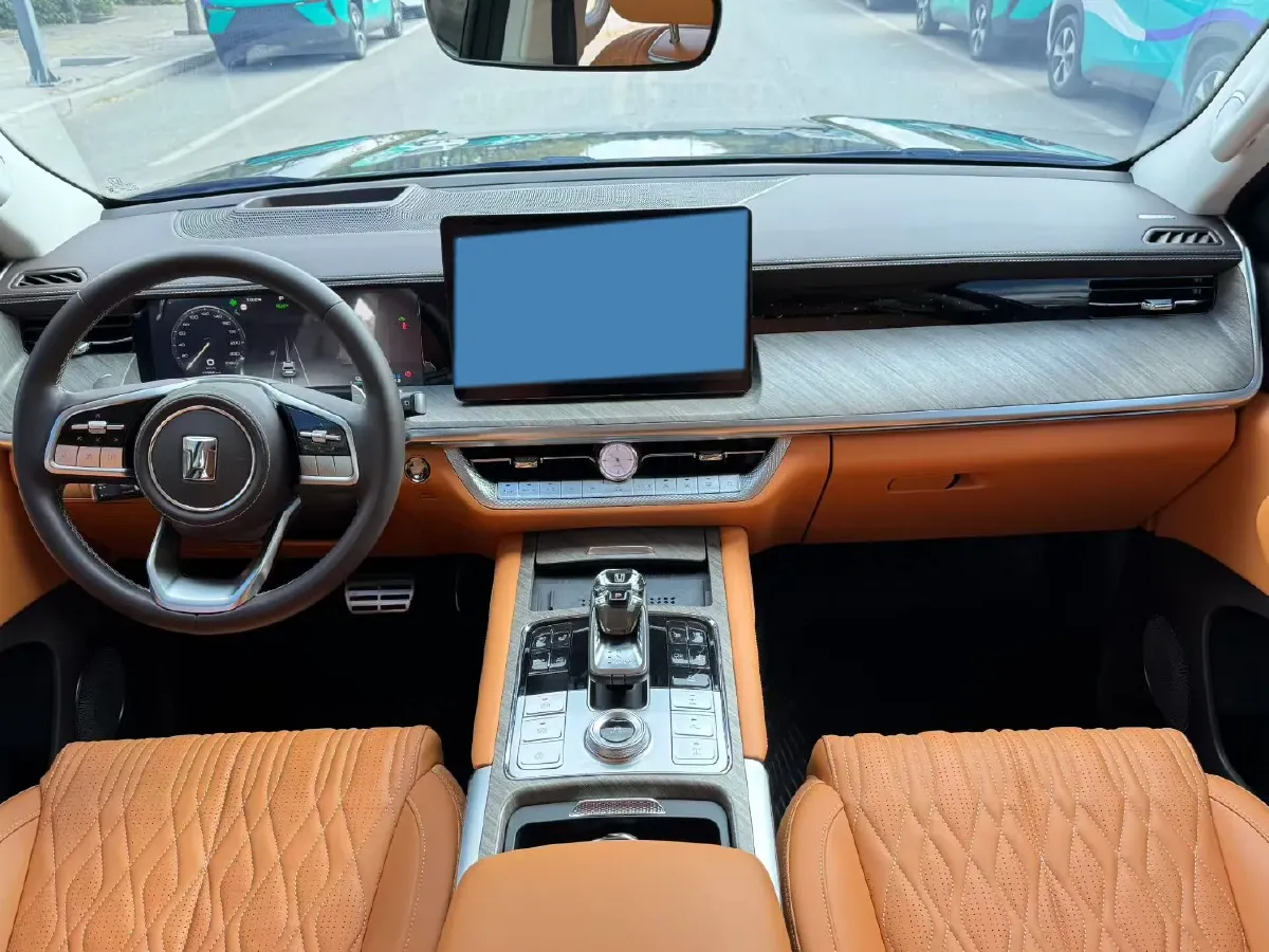 2023 Tank 500 2.0T 252HP L4 9AT PHEV 37.1KWH,autocango,china used car exporter,china ev exporter,chinese used car exporter,chinese used ev exporter