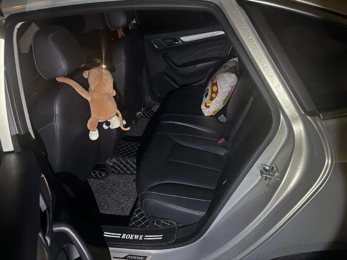 2019 Roewe i6 1.5T 169HP L4 AMT PHEV 9.1KWH,autocango,china used car exporter,china ev exporter,chinese used car exporter,chinese used ev exporter