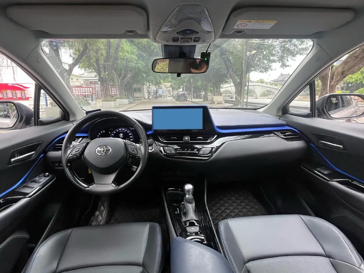 2023 Toyota C-HR 2.0L 171HP L4 CVT,autocango,china used car exporter,china ev exporter,chinese used car exporter,chinese used ev exporter