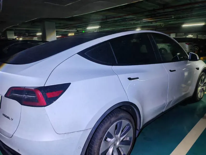 2021 Tesla Model Y BEV 60KWH,autocango,china used car exporter,china ev exporter,chinese used car exporter,chinese used ev exporter