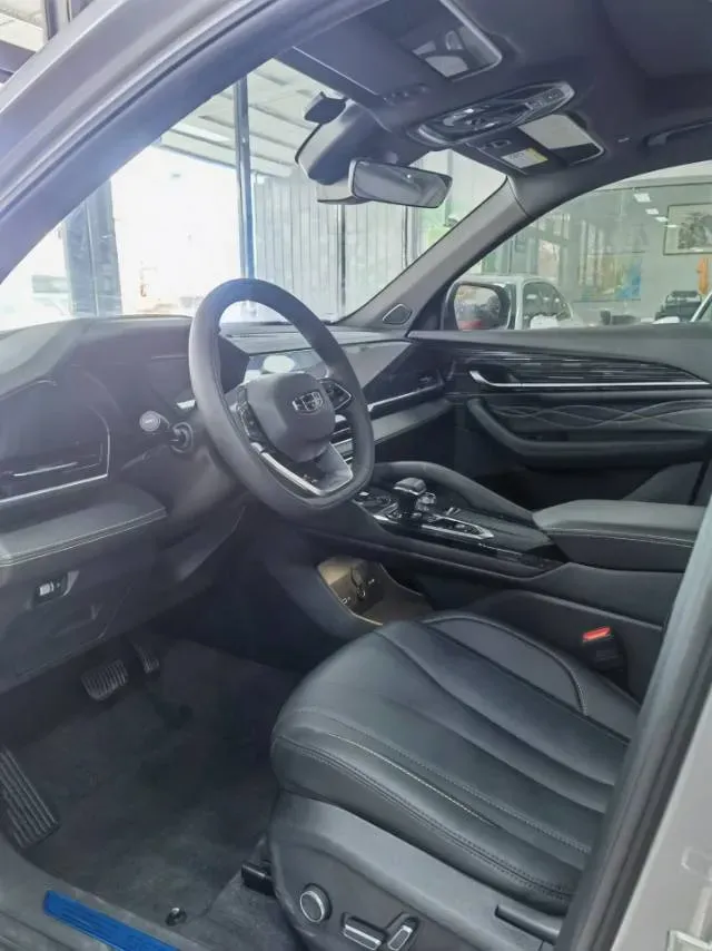 2024 Geely Monjaro 2.0T 218HP L4 7DCT,autocango,china used car exporter,china ev exporter,chinese used car exporter,chinese used ev exporter