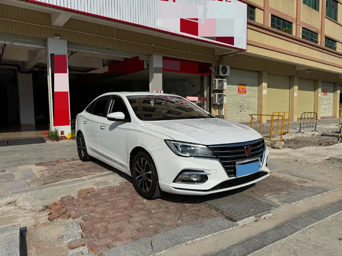 2019 Roewe i5 1.5L 120HP L4 5MT,autocango,china used car exporter,china ev exporter,chinese used car exporter,chinese used ev exporter