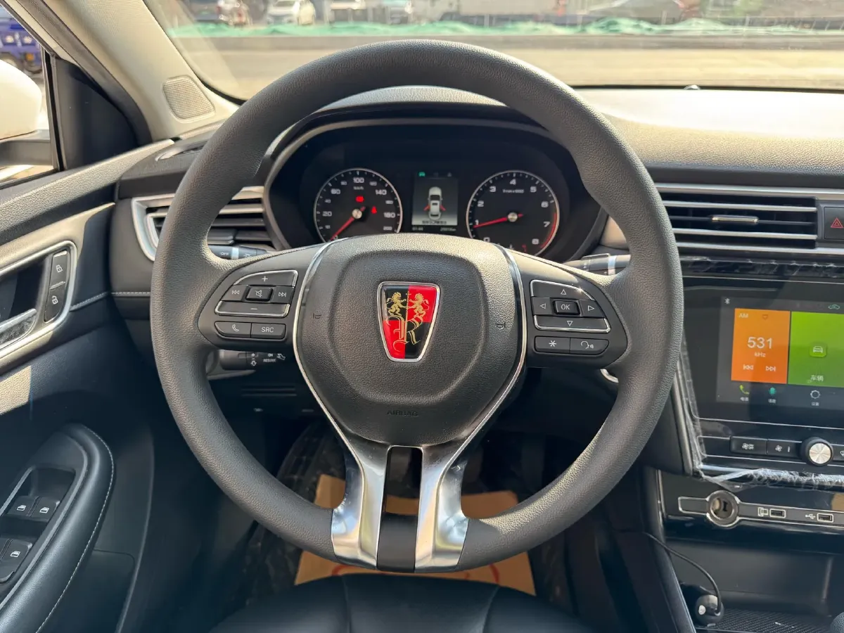 2019 Roewe i5 1.5L 120HP L4 5MT,autocango,china used car exporter,china ev exporter,chinese used car exporter,chinese used ev exporter