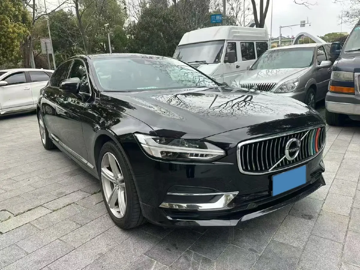 2018 Volvo S90 2.0T 190HP L4 8AT,autocango,china used car exporter,china ev exporter,chinese used car exporter,chinese used ev exporter