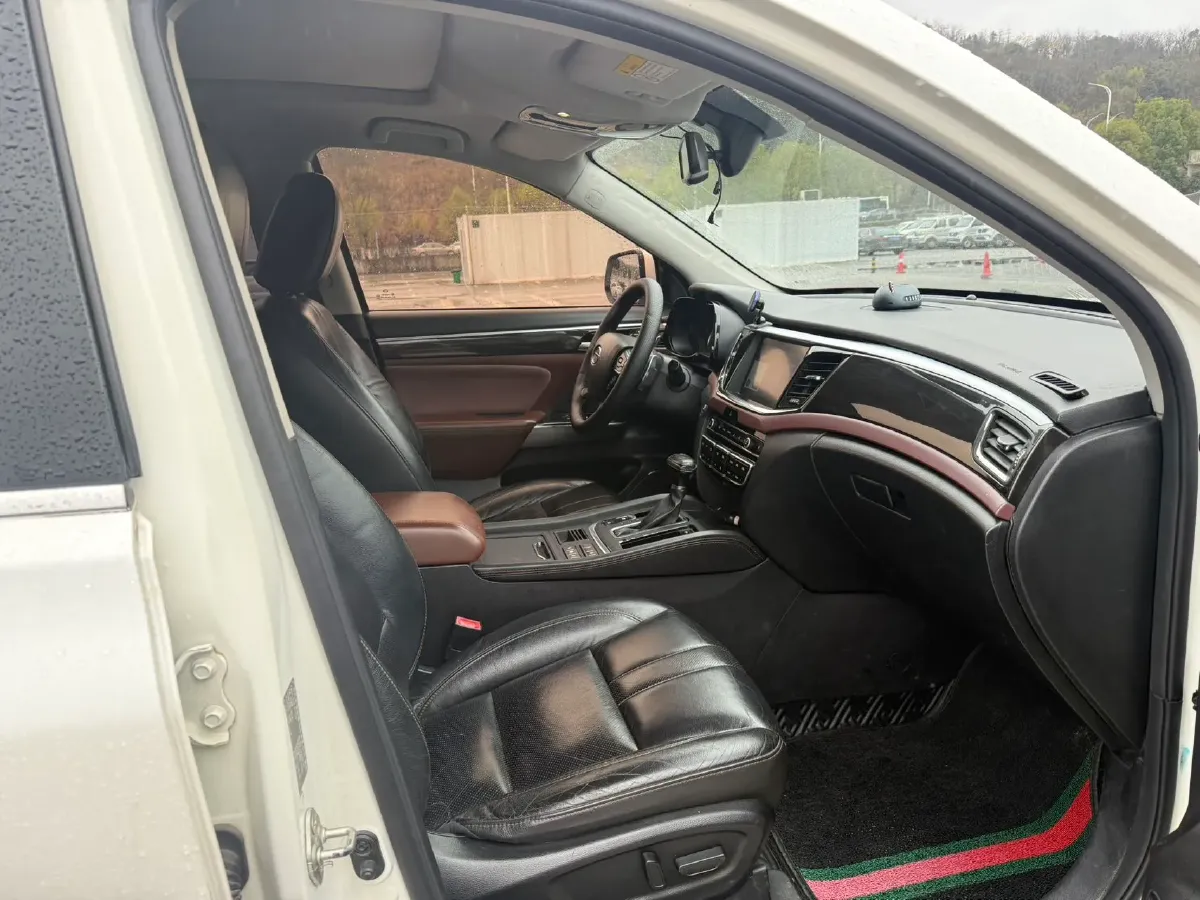 2017 GAC Trumpchi GS8 2.0T 201HP L4 6AT,autocango,china used car exporter,china ev exporter,chinese used car exporter,chinese used ev exporter