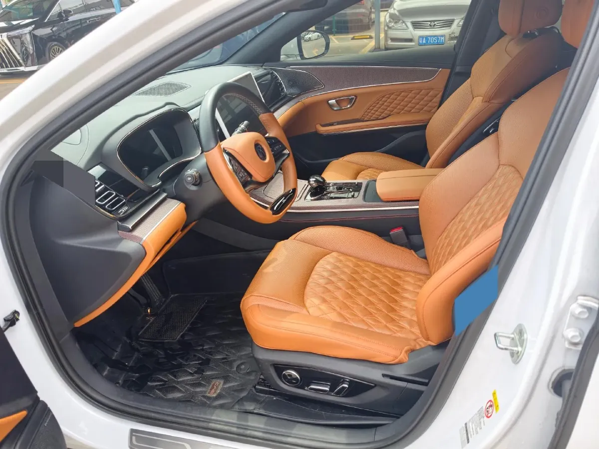 2022 Volkswagen Tiguan L 2.0T 186HP L4 7DCT,autocango,china used car exporter,china ev exporter,chinese used car exporter,chinese used ev exporter