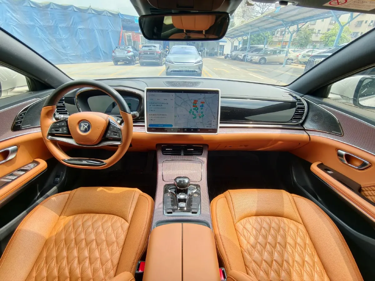 2022 Volkswagen Tiguan L 2.0T 186HP L4 7DCT,autocango,china used car exporter,china ev exporter,chinese used car exporter,chinese used ev exporter