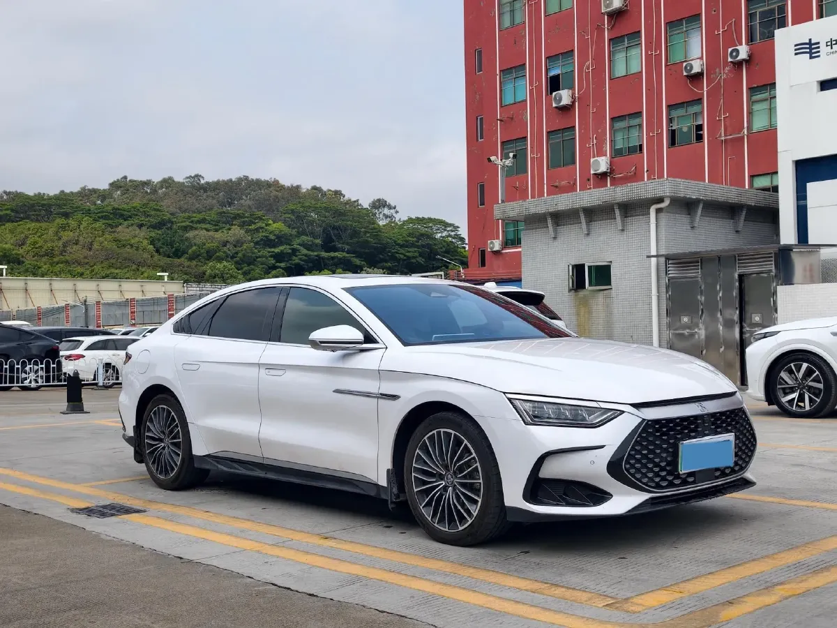 2022 Volkswagen Tiguan L 2.0T 186HP L4 7DCT,autocango,china used car exporter,china ev exporter,chinese used car exporter,chinese used ev exporter