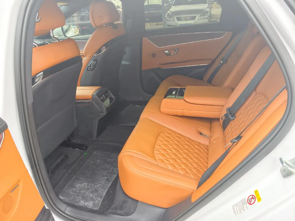 2022 Volkswagen Tiguan L 2.0T 186HP L4 7DCT,autocango,china used car exporter,china ev exporter,chinese used car exporter,chinese used ev exporter