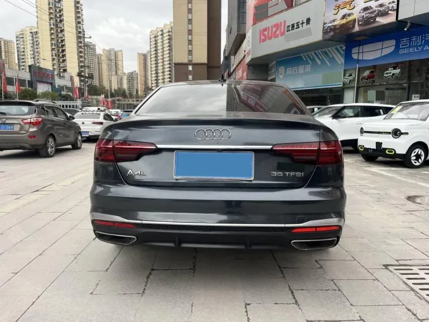 2020 Audi A4L 2.0T 190HP L4 7DCT,autocango,china used car exporter,china ev exporter,chinese used car exporter,chinese used ev exporter