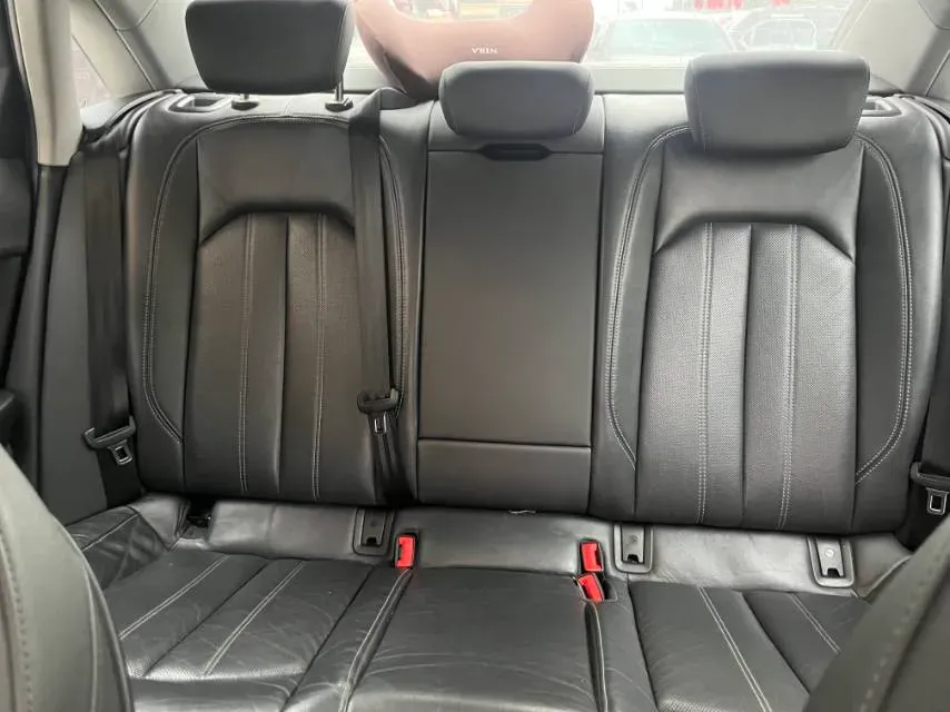 2020 Audi A4L 2.0T 190HP L4 7DCT,autocango,china used car exporter,china ev exporter,chinese used car exporter,chinese used ev exporter