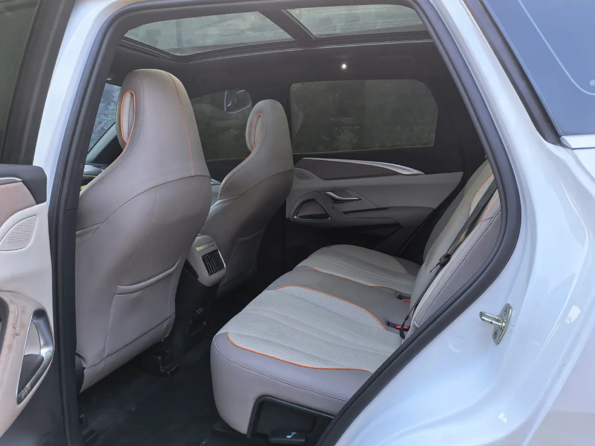 2023 BYD Song Pro 1.5L 110HP L4 E-CVT PHEV 18.3KWH,autocango,china used car exporter,china ev exporter,chinese used car exporter,chinese used ev exporter