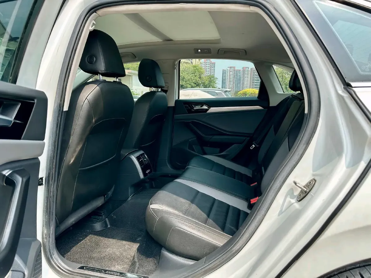 2021 Volkswagen Sagitar 1.4T 150HP L4 7DCT,autocango,china used car exporter,china ev exporter,chinese used car exporter,chinese used ev exporter