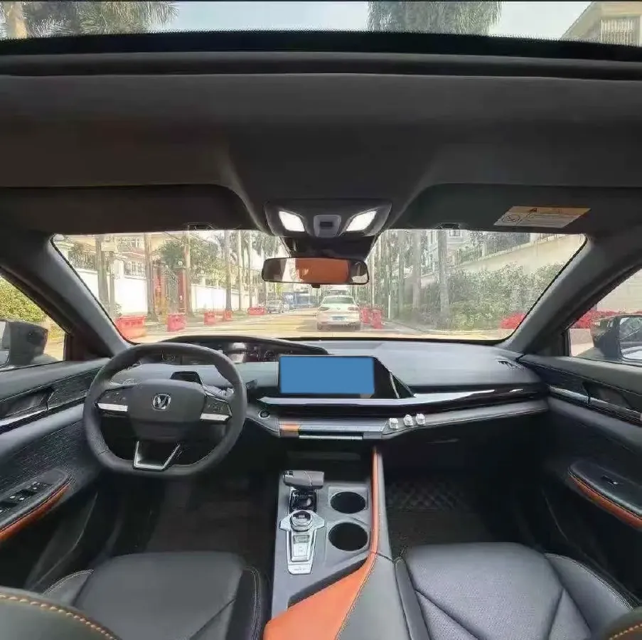 2024 ChangAn UNI-V 1.5T 188HP L4 7DCT,autocango,china used car exporter,china ev exporter,chinese used car exporter,chinese used ev exporter