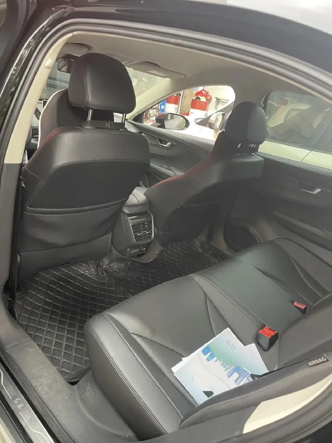 2022 HongQi E-QM5 BEV 54KWH,autocango,china used car exporter,china ev exporter,chinese used car exporter,chinese used ev exporter