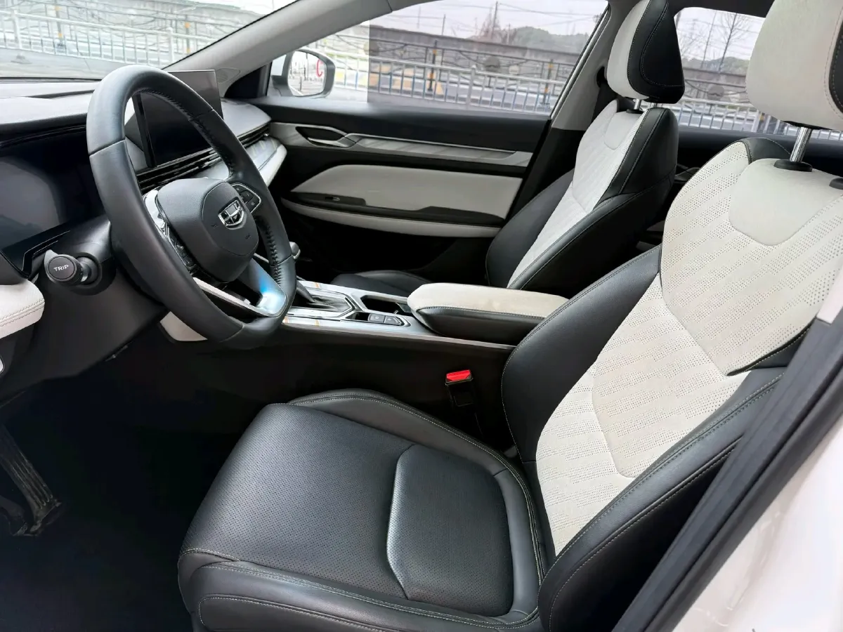 2022 Geely Emgrand L 1.4T 141HP L4 CVT,autocango,china used car exporter,china ev exporter,chinese used car exporter,chinese used ev exporter