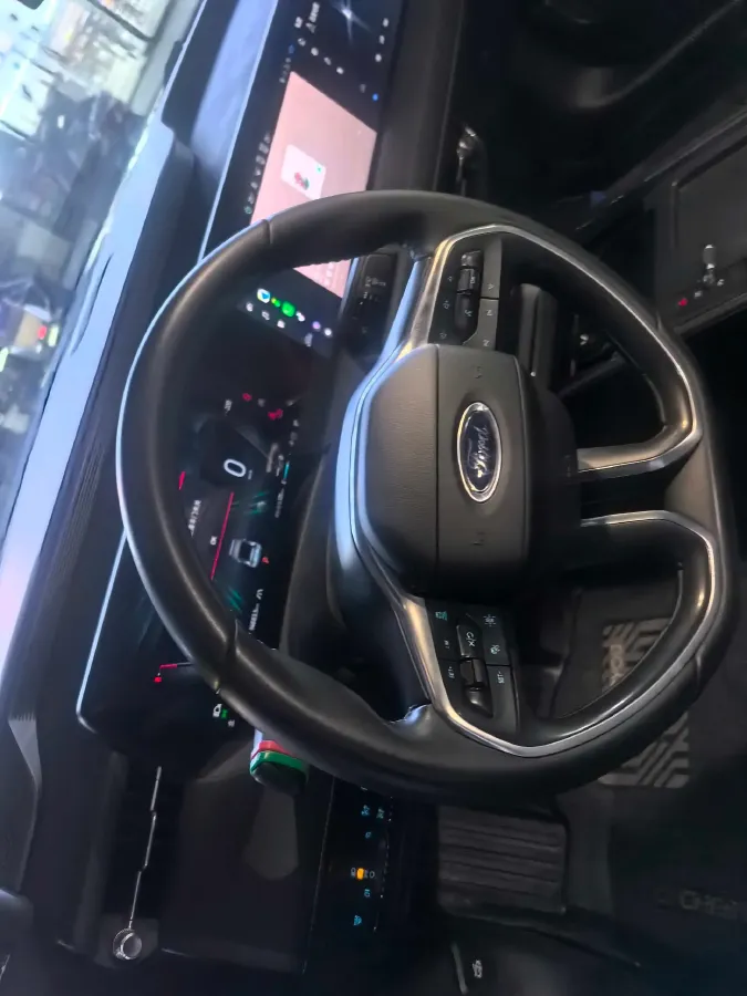 2025 Ford Mondeo 2.0T 254HP L4 8AT,autocango,china used car exporter,china ev exporter,chinese used car exporter,chinese used ev exporter