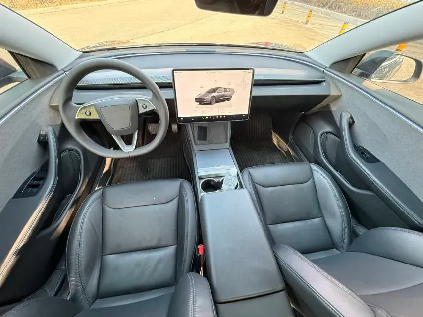 2025 Tesla Model 3 BEV 62.5KWH,autocango,china used car exporter,china ev exporter,chinese used car exporter,chinese used ev exporter