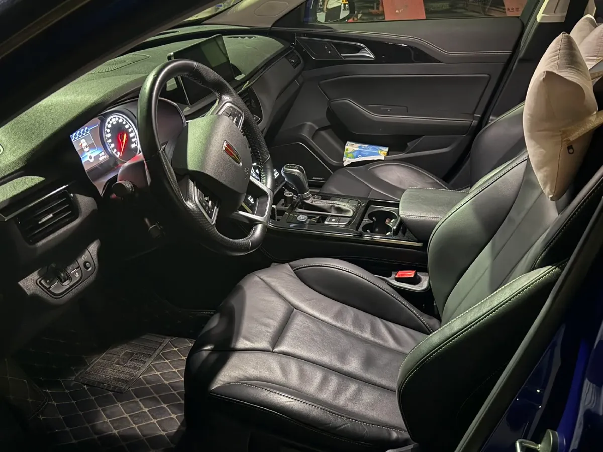 2019 HongQi H5 1.8T 180HP L4 6AT,autocango,china used car exporter,china ev exporter,chinese used car exporter,chinese used ev exporter