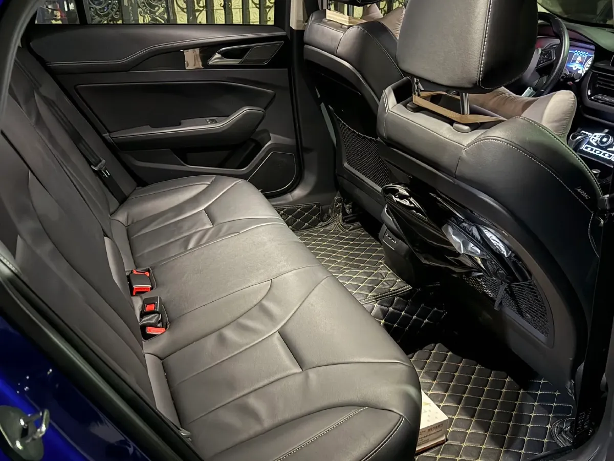 2019 HongQi H5 1.8T 180HP L4 6AT,autocango,china used car exporter,china ev exporter,chinese used car exporter,chinese used ev exporter