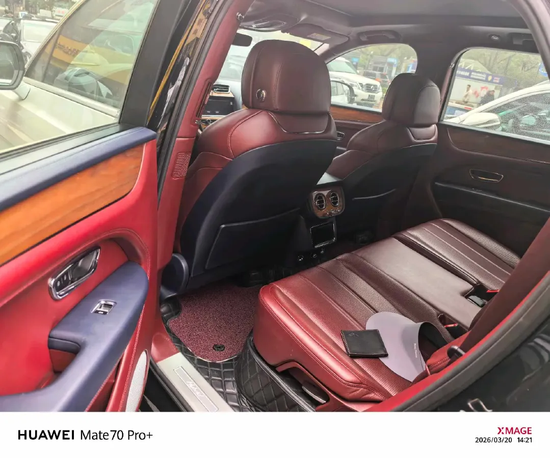 2021 Bentley Bentayga 3.0T 340HP V6 8AT PHEV 17.3KWH,autocango,china used car exporter,china ev exporter,chinese used car exporter,chinese used ev exporter