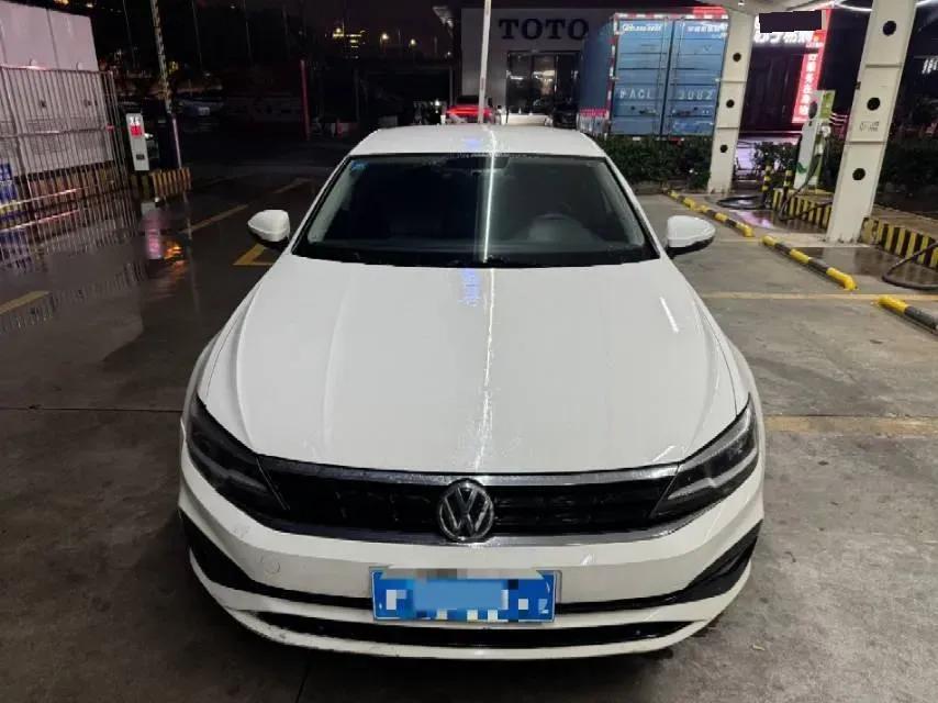2019 Volkswagen Lamando 1.4T 131HP L4 5MT,autocango,china used car exporter,china ev exporter,chinese used car exporter,chinese used ev exporter