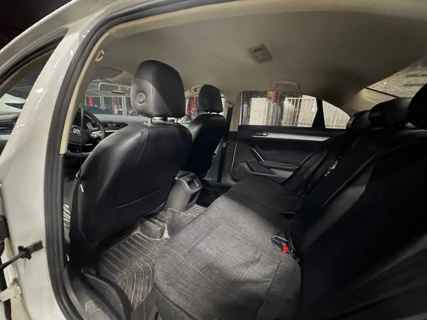 2019 Volkswagen Lamando 1.4T 131HP L4 5MT,autocango,china used car exporter,china ev exporter,chinese used car exporter,chinese used ev exporter