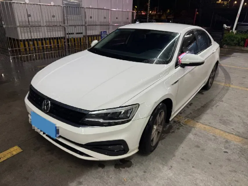 2019 Volkswagen Lamando 1.4T 131HP L4 5MT,autocango,china used car exporter,china ev exporter,chinese used car exporter,chinese used ev exporter