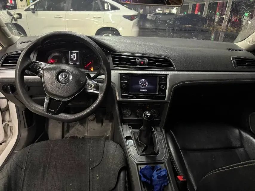 2019 Volkswagen Lamando 1.4T 131HP L4 5MT,autocango,china used car exporter,china ev exporter,chinese used car exporter,chinese used ev exporter