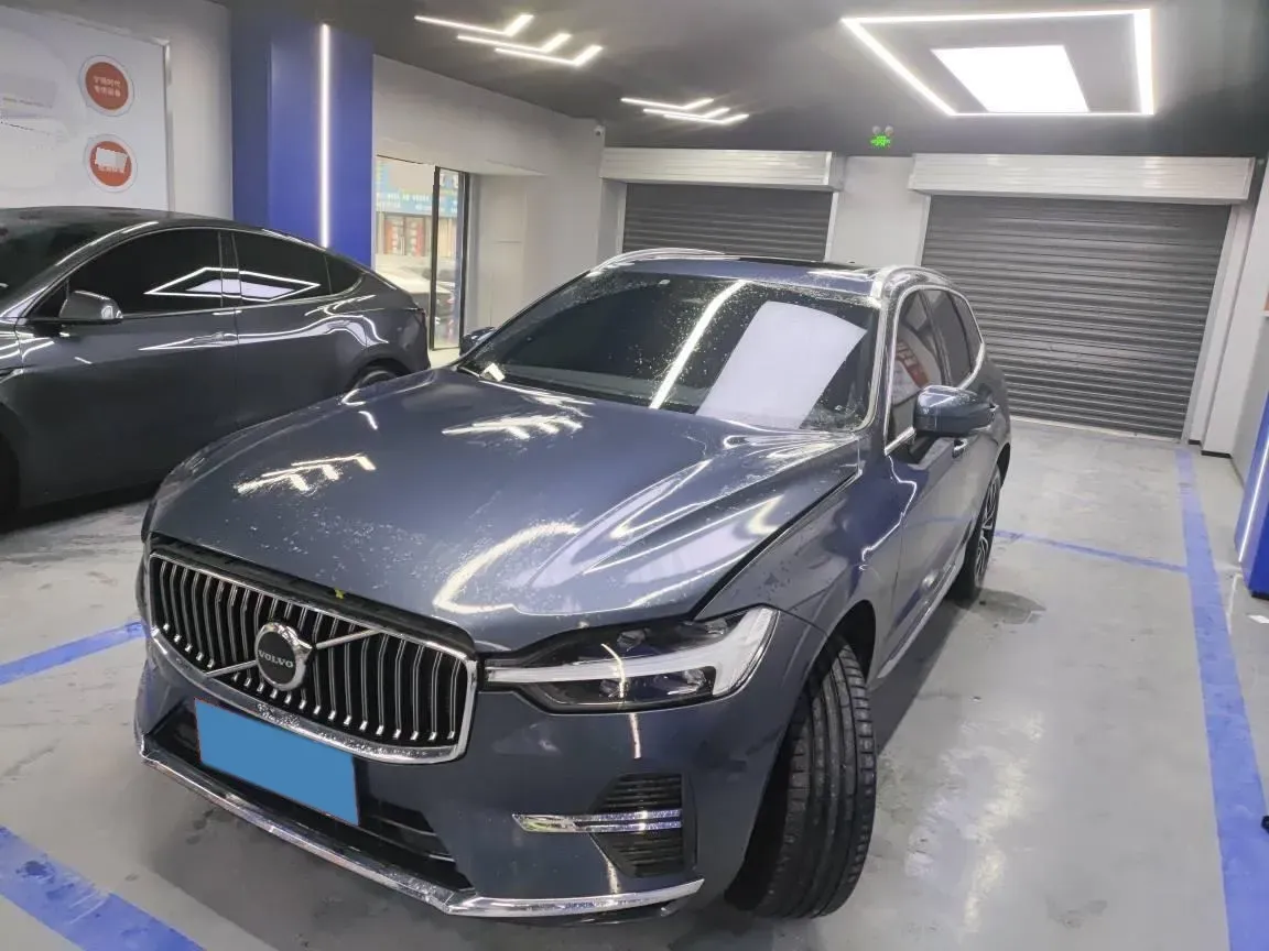 2024 Volvo XC60 2.0T 250HP L4 8AT,autocango,china used car exporter,china ev exporter,chinese used car exporter,chinese used ev exporter